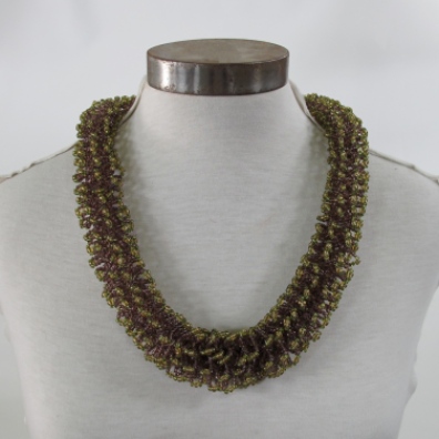 Chunky Loop Necklace: glass bead, metal closure